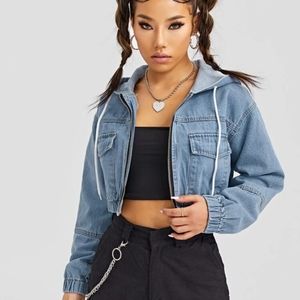 Cropped hooded denim jacket